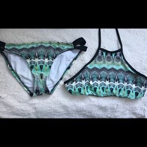 Pattern Bikini Set !!